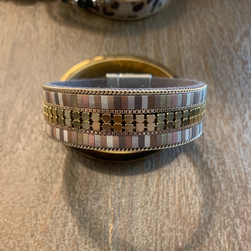 Multi Metallic leather bracelet w/ magnetic clasp